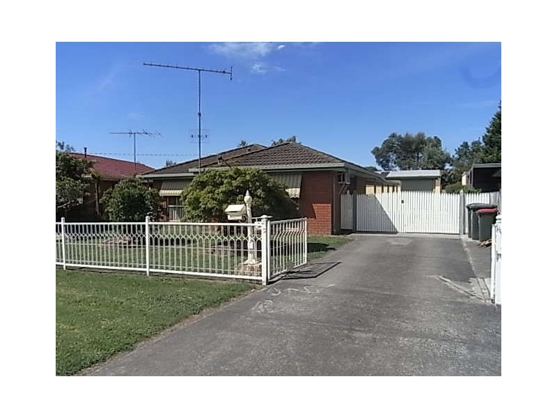 24 Chapmans Road, Trafalgar VIC 3824