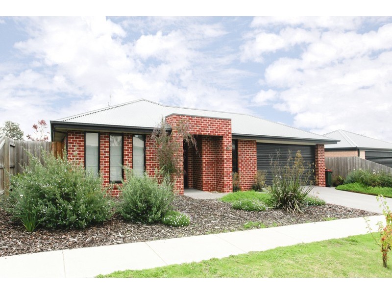 12 Ti Tree Court, Yarragon VIC 3823