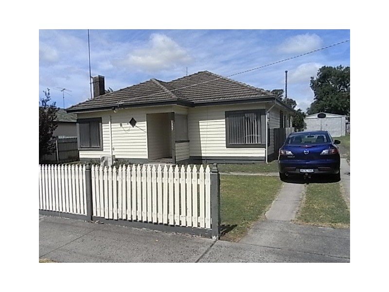 137 Lloyd Street, Moe VIC 3825