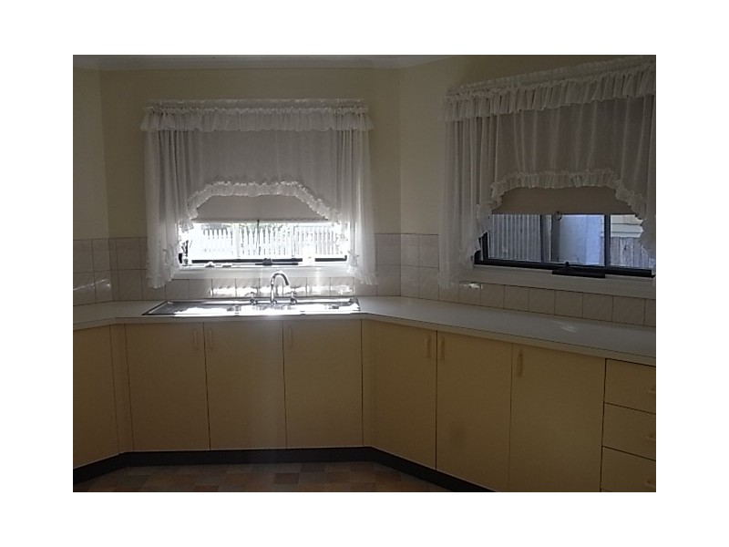 2/8 Holland Court, Trafalgar VIC 3824