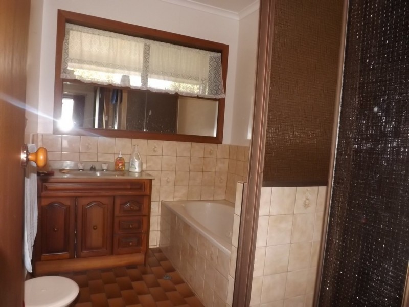 247 Lawrences Road, Trafalgar South VIC 3824