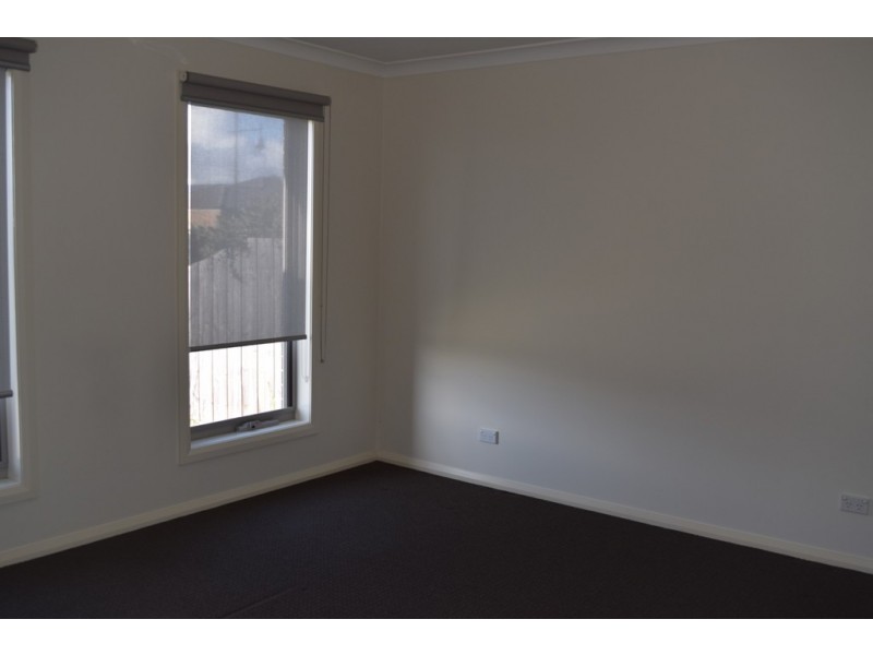 1/20 Fernlea Close, Trafalgar VIC 3824