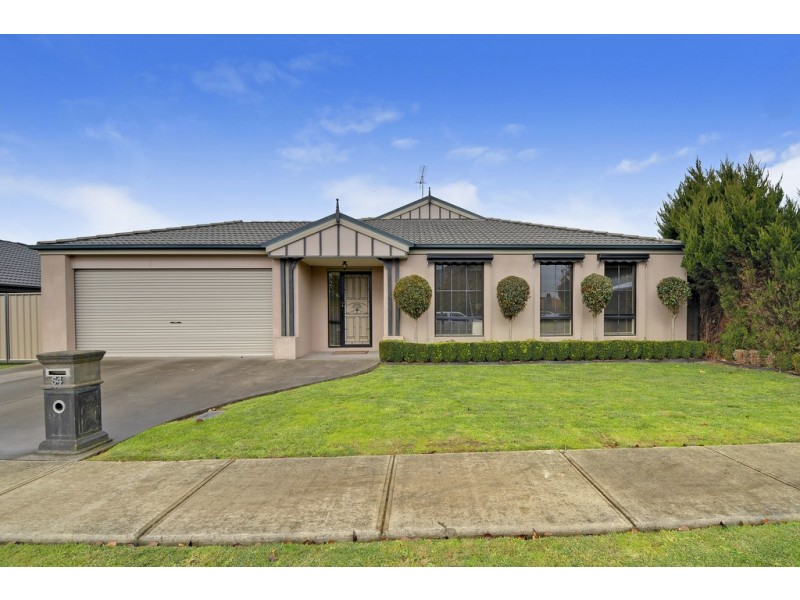 54 Davey Drive, Trafalgar VIC 3824