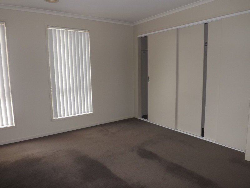 1/10-12 Ferguson Place, Trafalgar VIC 3824