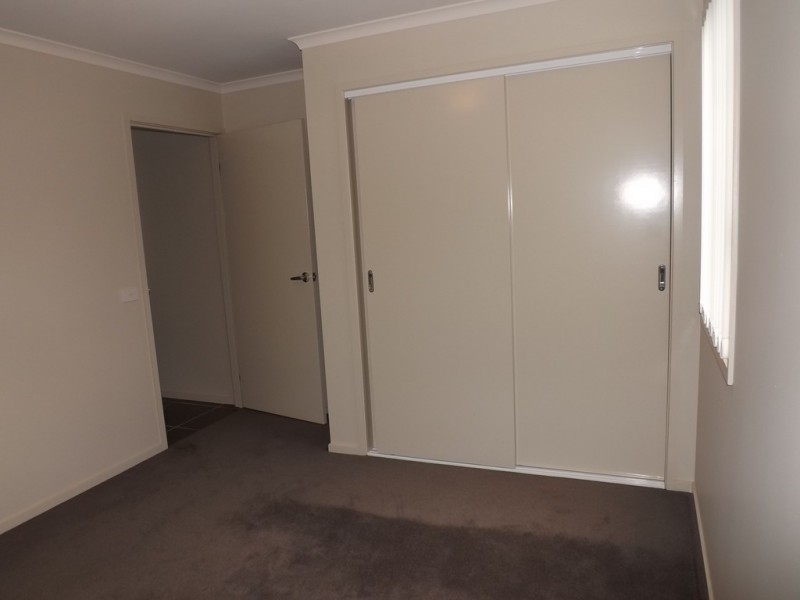 1/10-12 Ferguson Place, Trafalgar VIC 3824