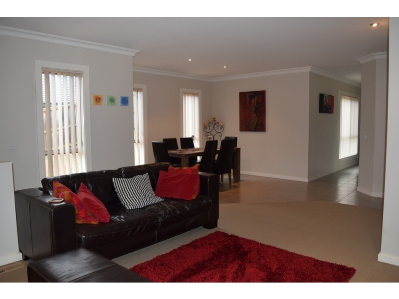 47 Windhaven Drive, Warragul VIC 3820