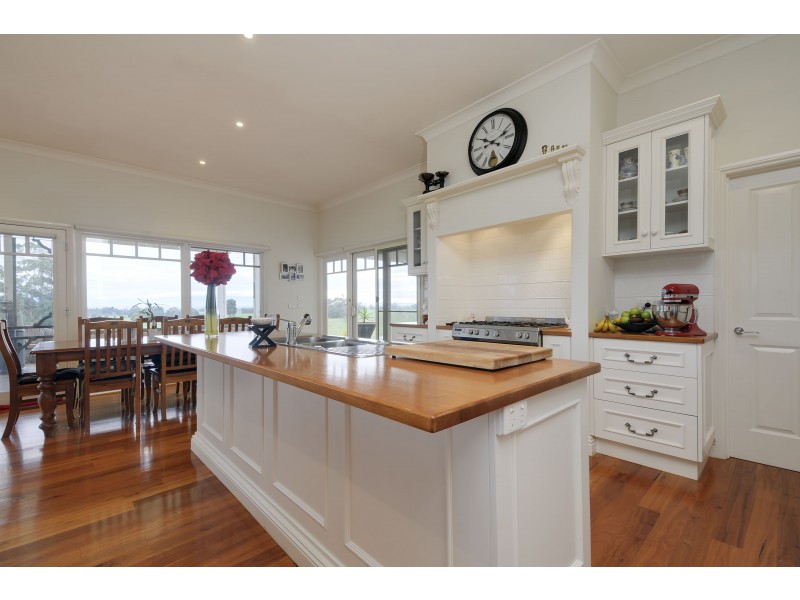 33 McIntyre Road, Yarragon VIC 3823