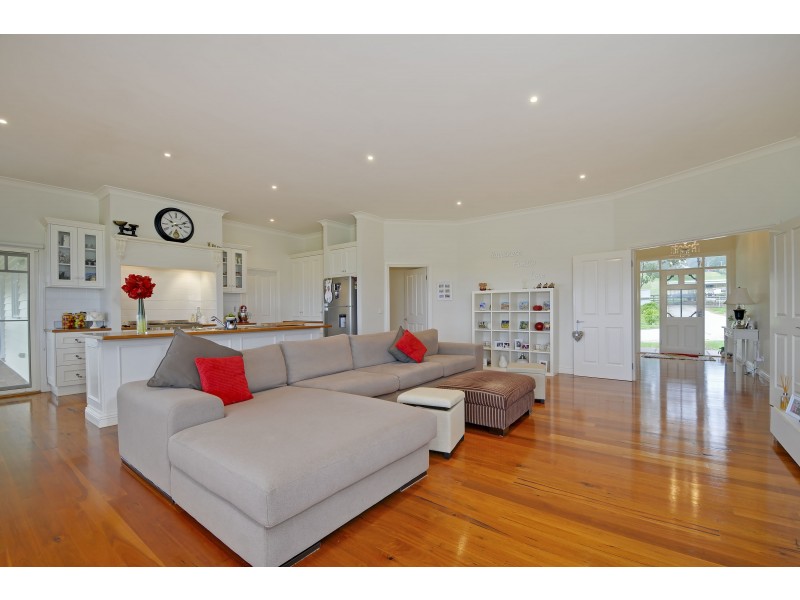 33 McIntyre Road, Yarragon VIC 3823