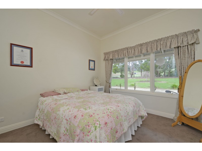 33 McIntyre Road, Yarragon VIC 3823