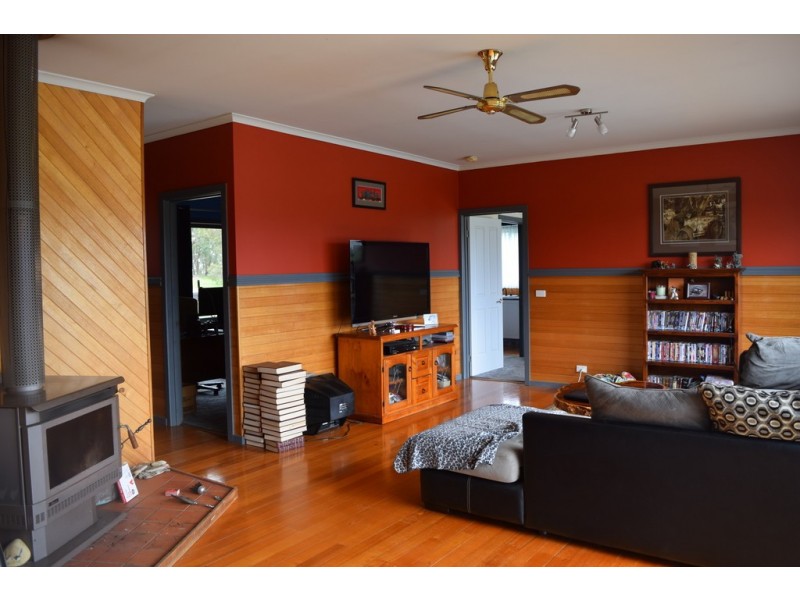 1030 Moe – Willow Grove Road, Willow Grove VIC 3825