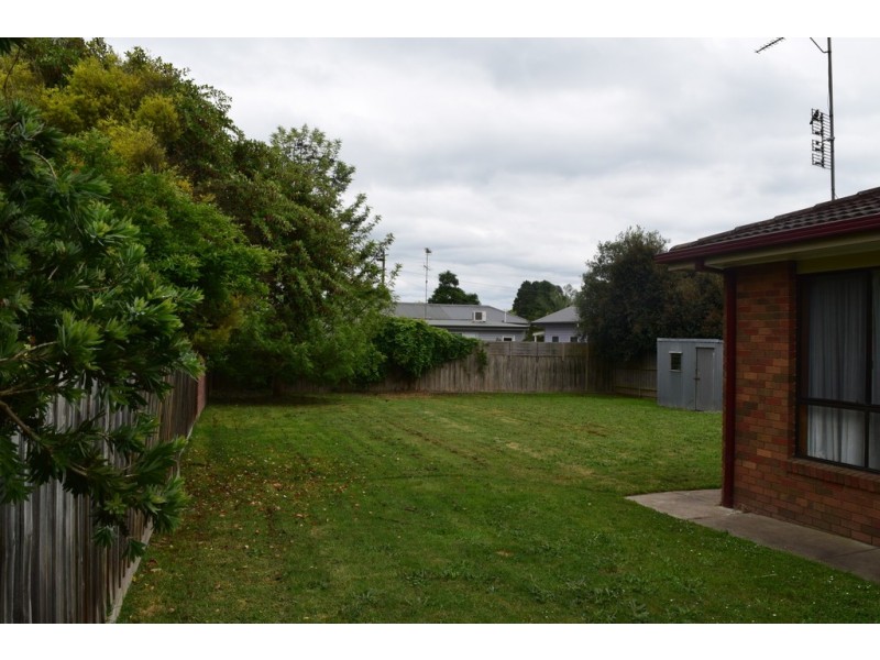 9 Edward Crescent, Trafalgar VIC 3824