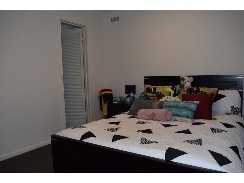 2/35 Market Street, Yarragon VIC 3823