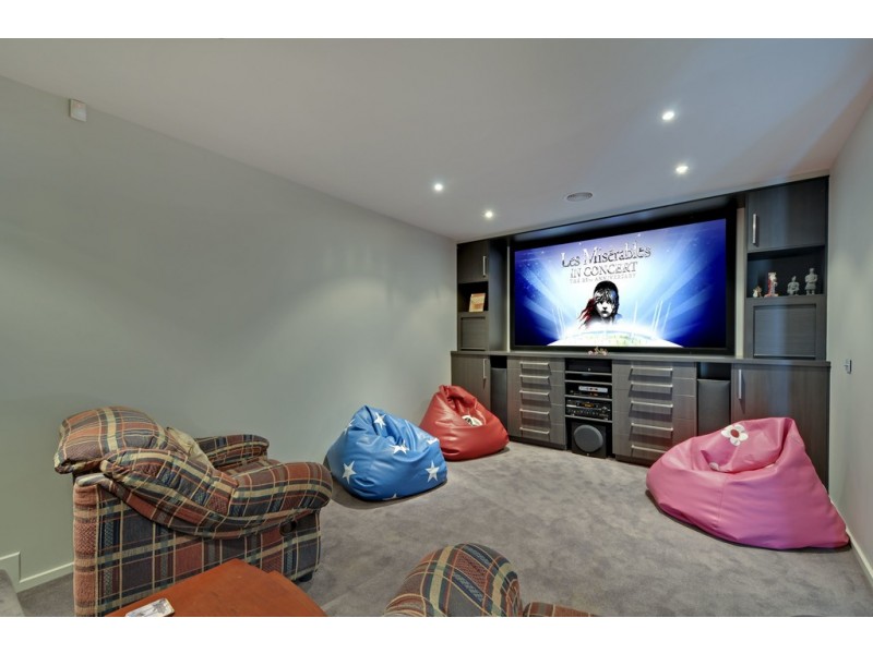 7 Davey Drive, Trafalgar VIC 3824