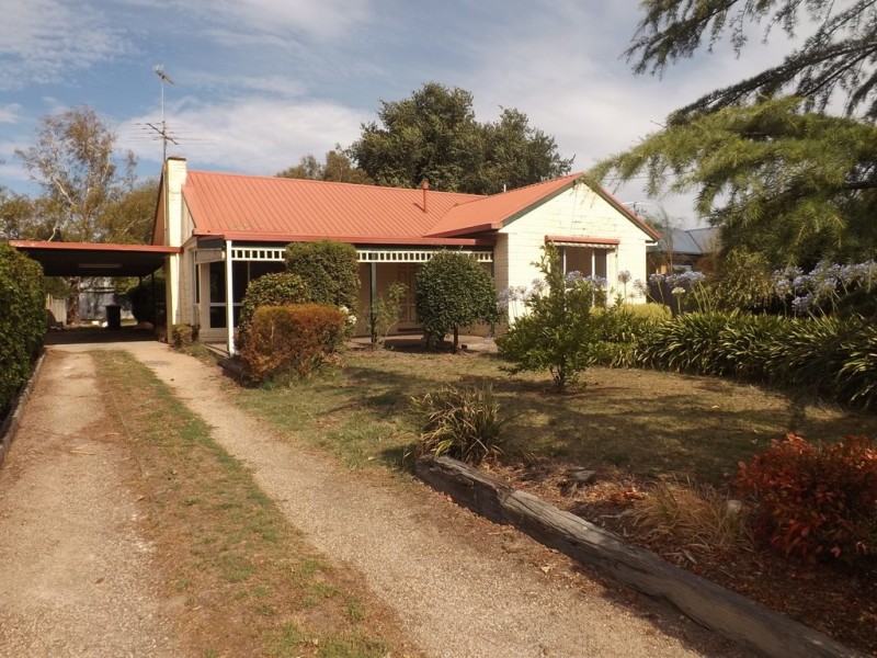 4 Winston Street, Yarragon VIC 3823
