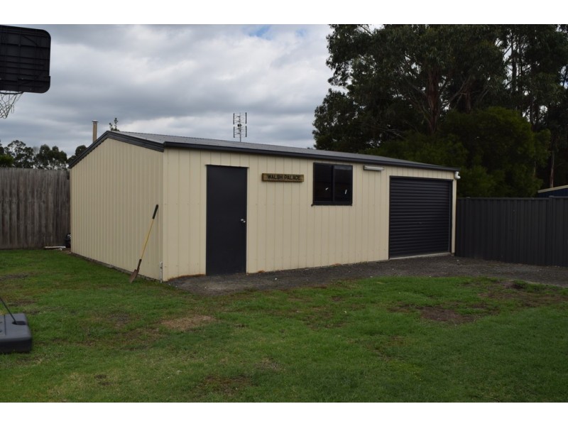 3 Sweetwater Place, Moe VIC 3825