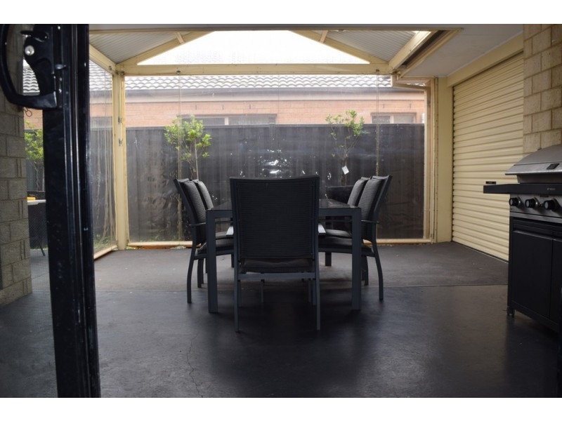 3 Sweetwater Place, Moe VIC 3825