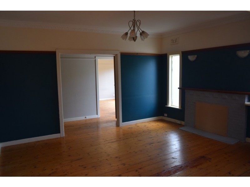 63 School Road, Trafalgar VIC 3824