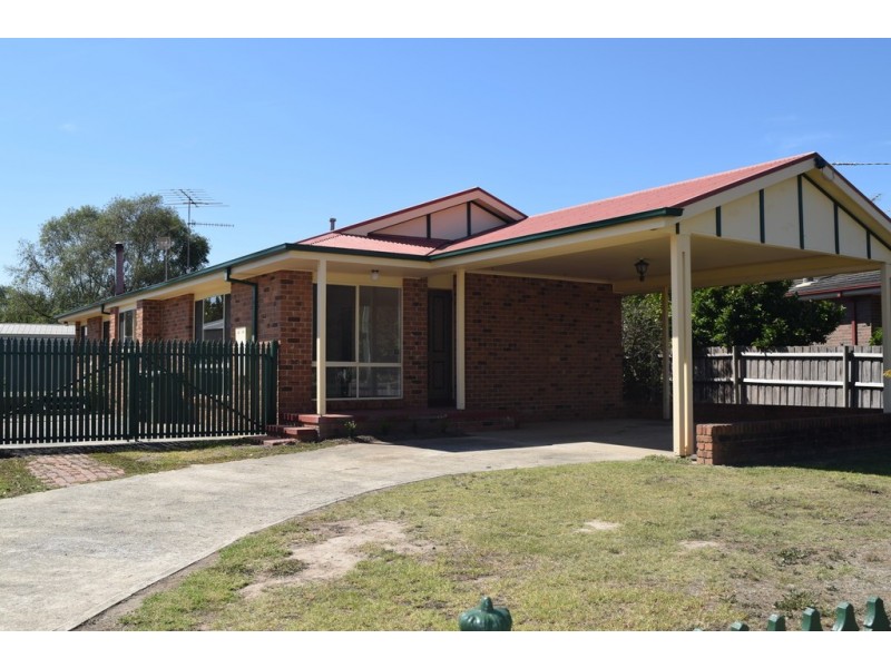 9 Victory Court, Trafalgar VIC 3824