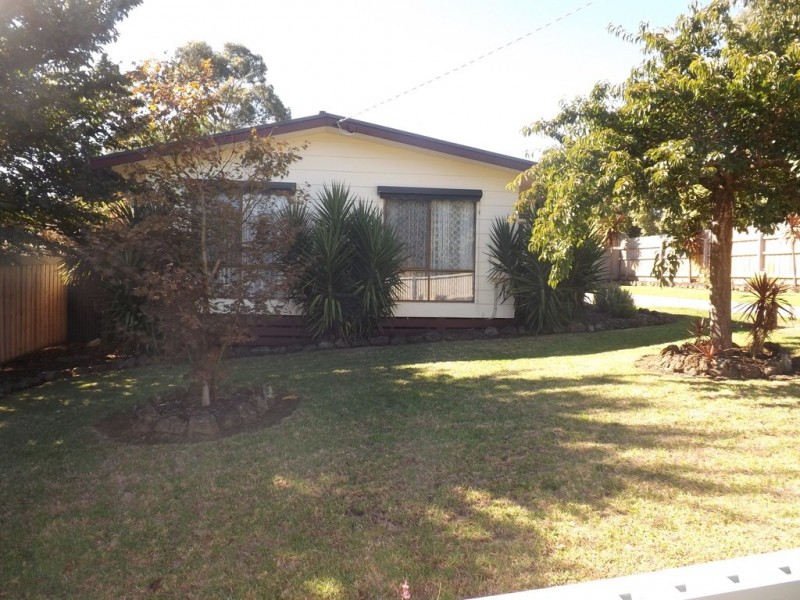 40 Hopetoun Road, Drouin VIC 3818