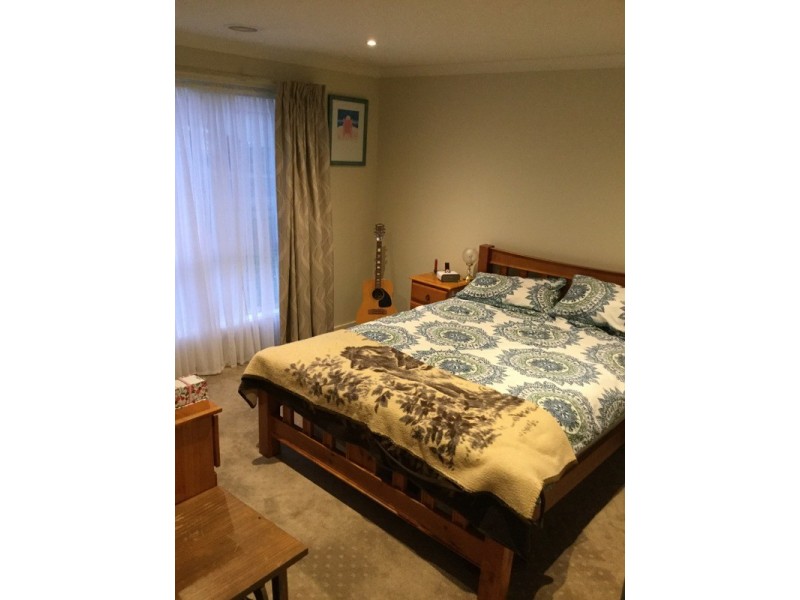 29 Vincent Boulevard, Trafalgar VIC 3824