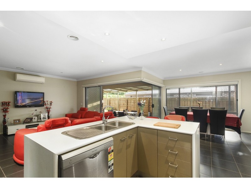16 Fernlea Close, Trafalgar VIC 3824