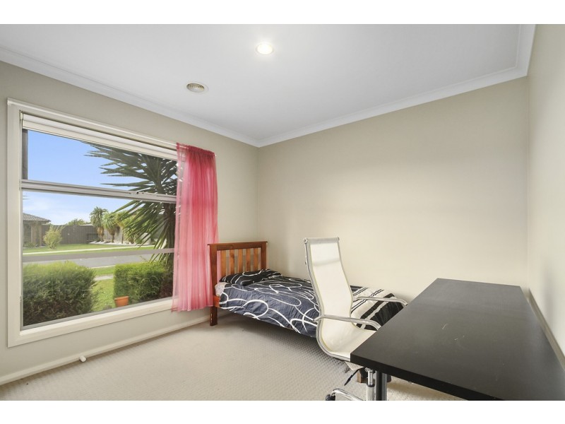 16 Fernlea Close, Trafalgar VIC 3824