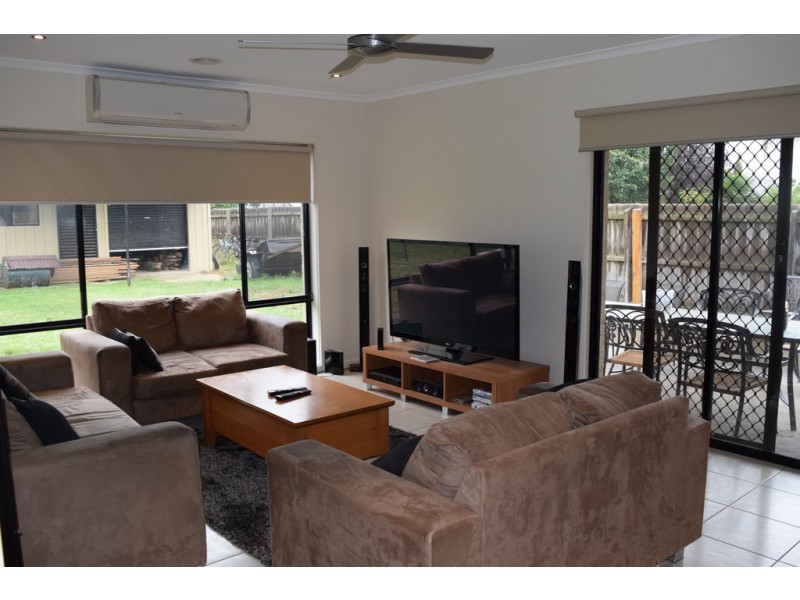 73 Vincent Boulevard, Trafalgar VIC 3824