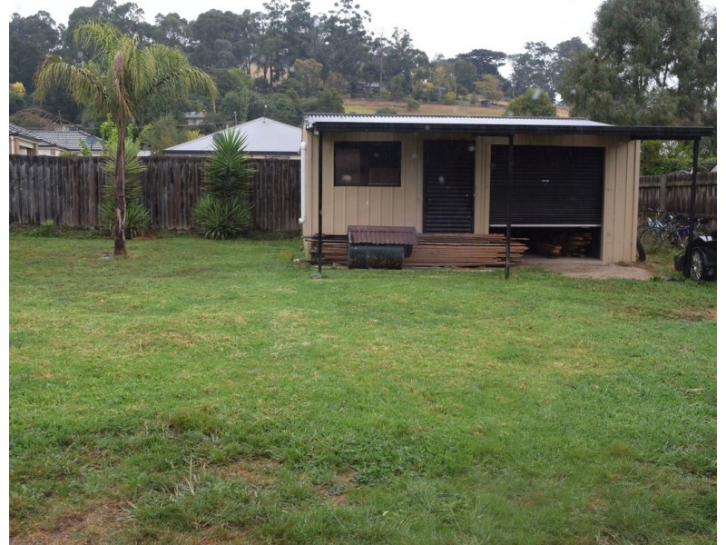 73 Vincent Boulevard, Trafalgar VIC 3824