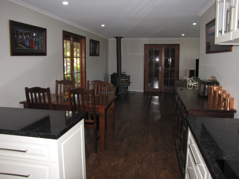 14 Yasmin Drive, Hernes Oak VIC 3825