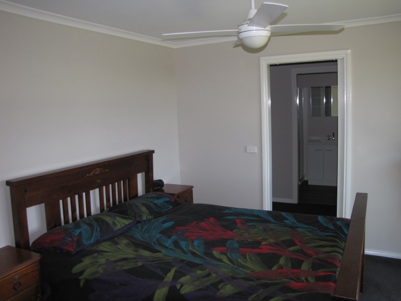 14 Yasmin Drive, Hernes Oak VIC 3825