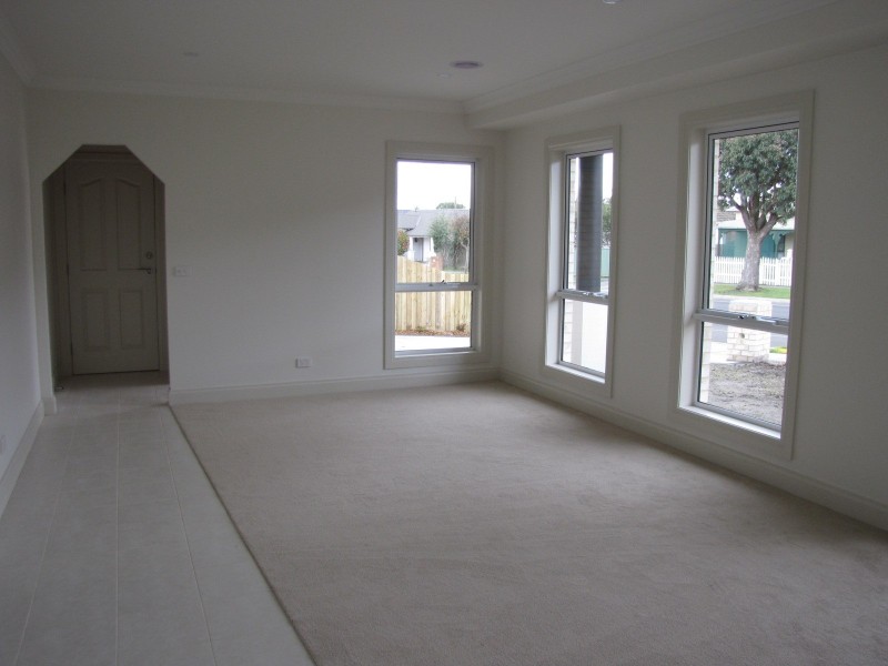 Unit 1/21 High Street, Moe VIC 3825