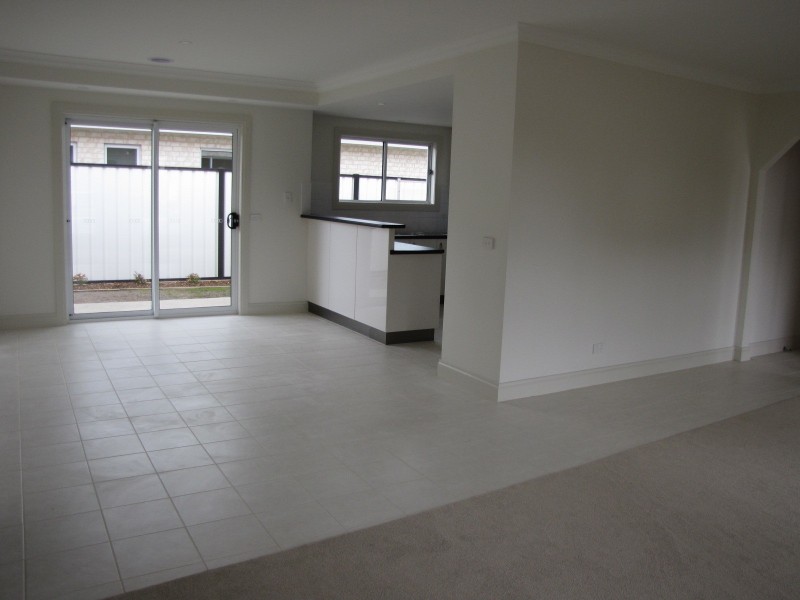 Unit 1/21 High Street, Moe VIC 3825