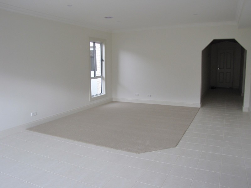 Unit 2/21 High Street, Moe VIC 3825