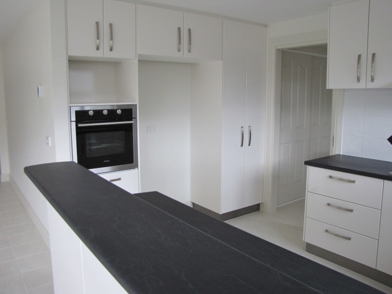 Unit 2/21 High Street, Moe VIC 3825