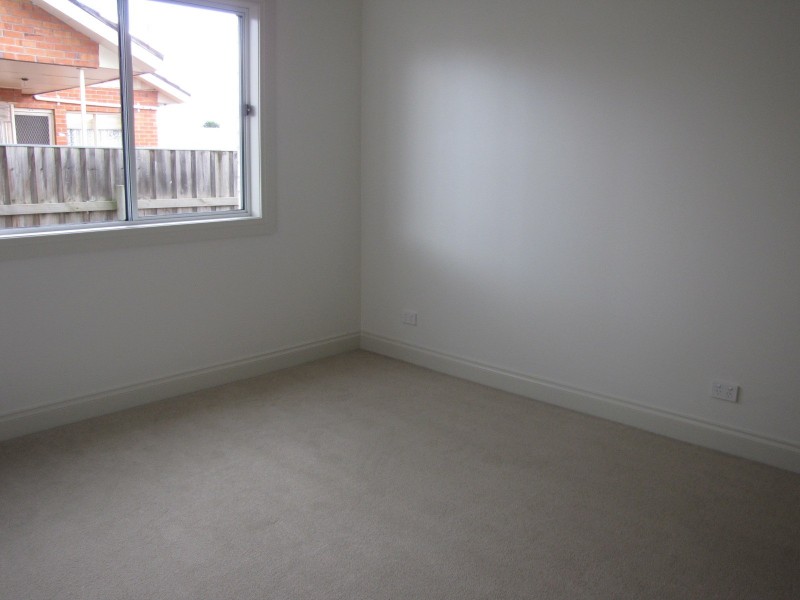 Unit 2/21 High Street, Moe VIC 3825