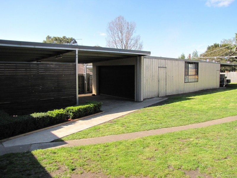 22 Cross Street, Newborough VIC 3825