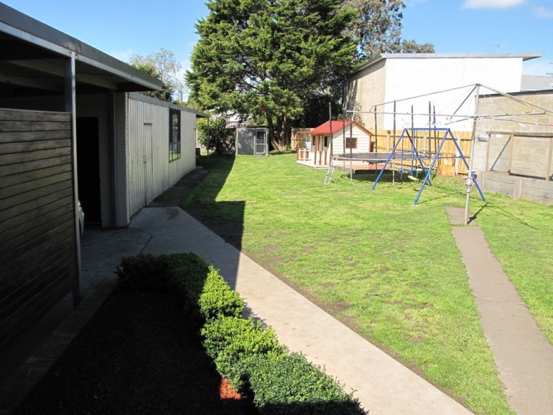22 Cross Street, Newborough VIC 3825