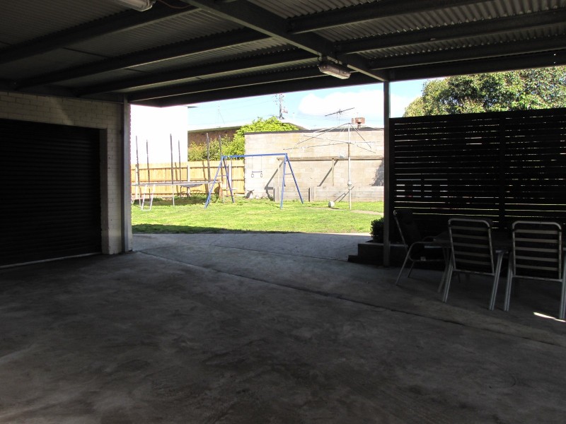 22 Cross Street, Newborough VIC 3825