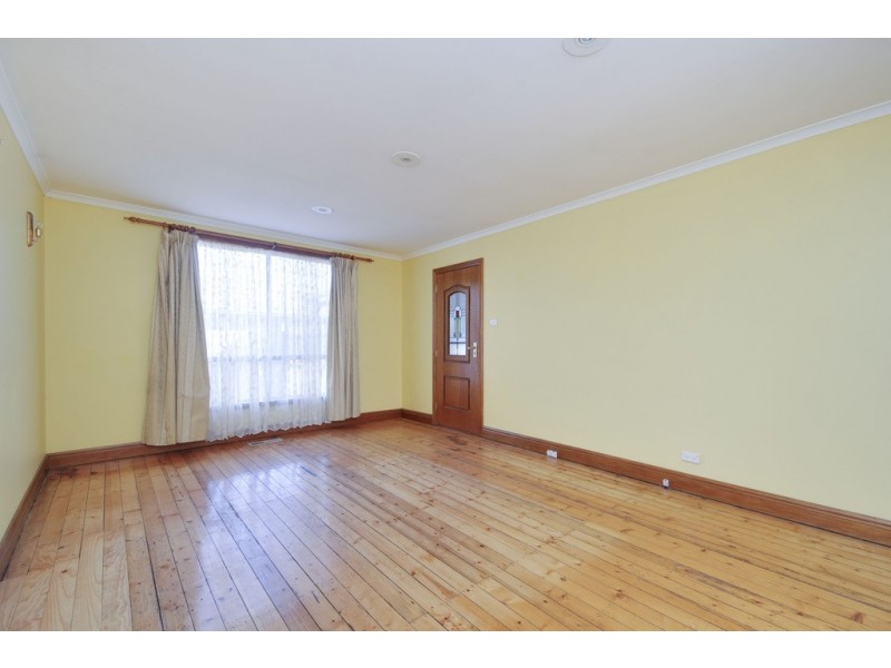 16 Stearman Street, Newborough VIC 3825