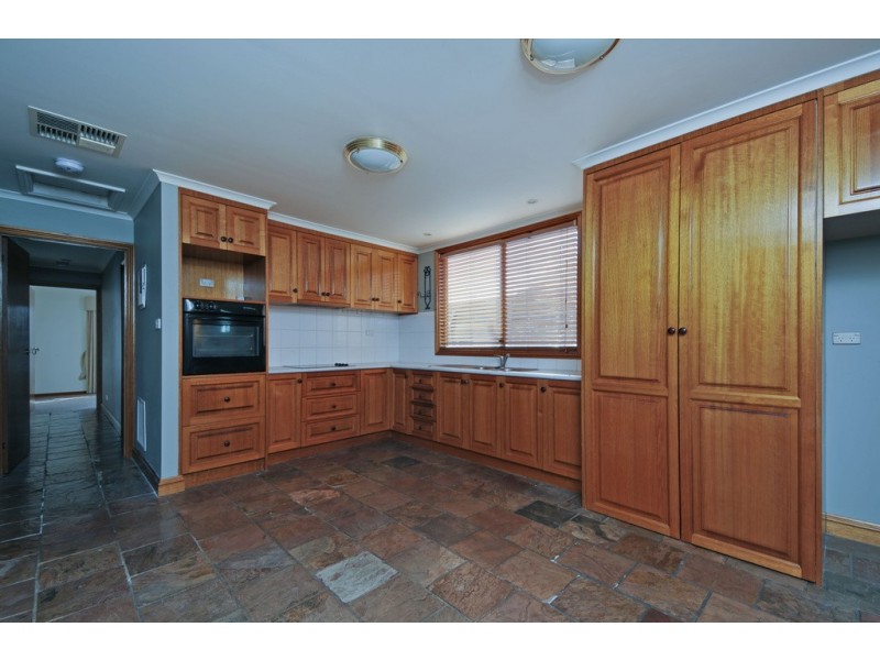 16 Stearman Street, Newborough VIC 3825