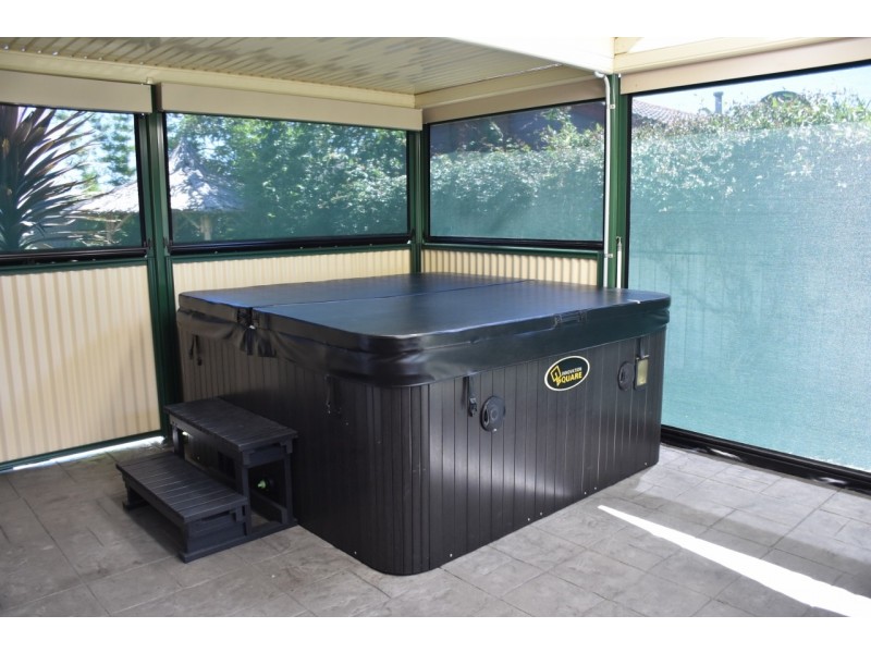 18 Saxtons Drive, Moe VIC 3825