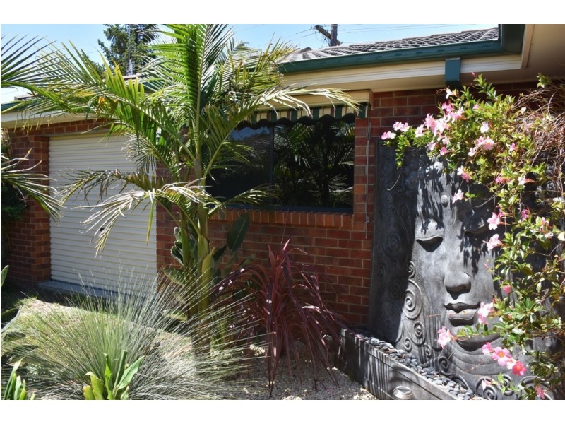 18 Saxtons Drive, Moe VIC 3825