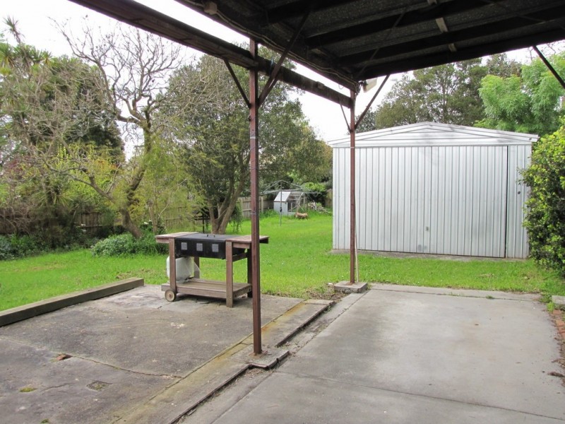 27 Fowler Street, Moe VIC 3825