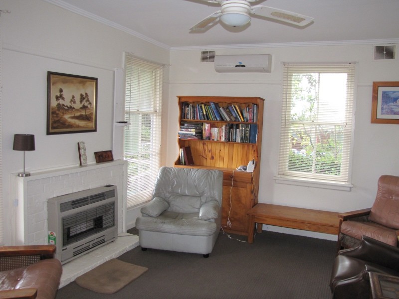 47 Prince Street, Moe VIC 3825
