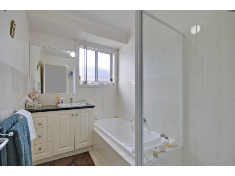 29 Scorpio Drive, Moe VIC 3825