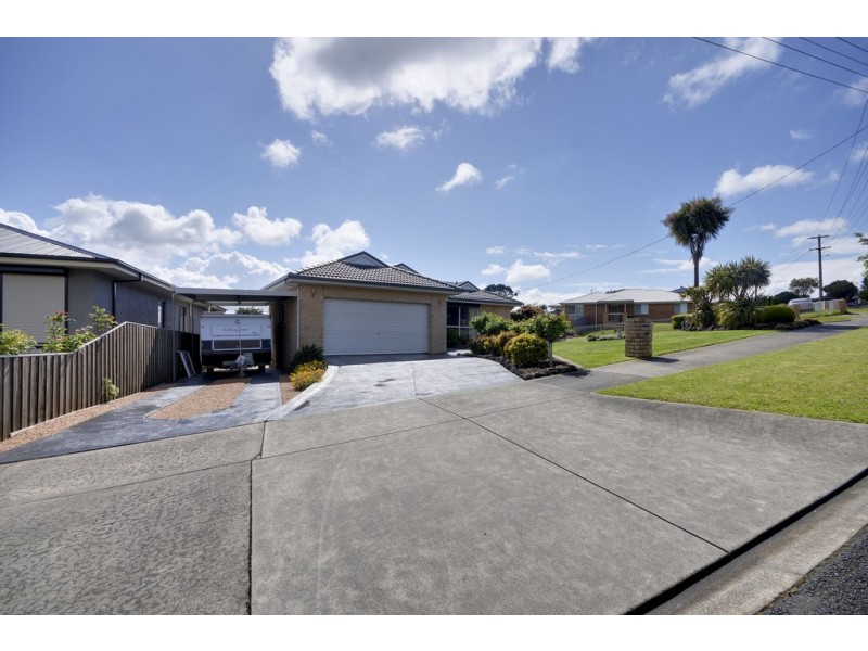 29 Scorpio Drive, Moe VIC 3825