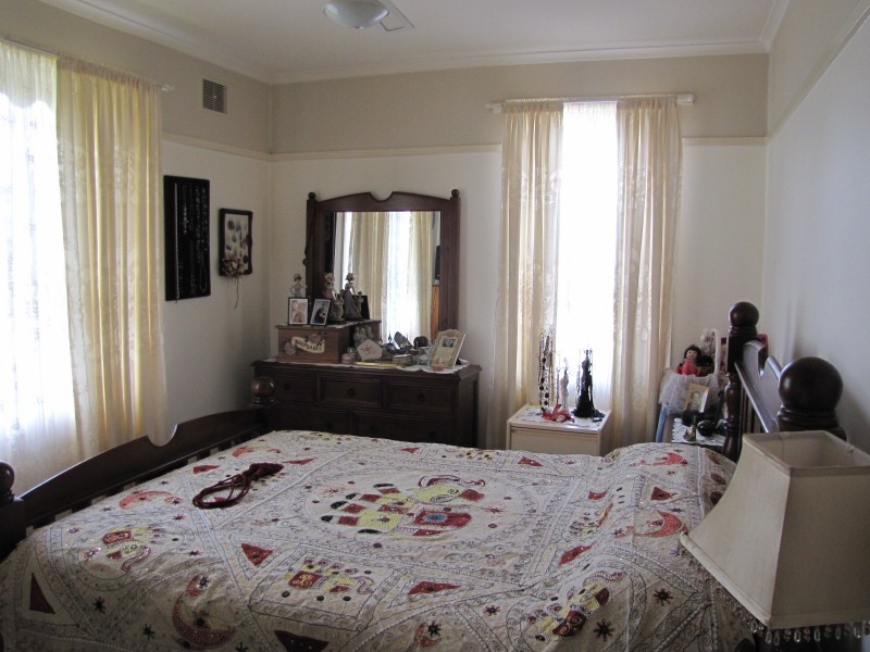 5 Phillip Street, Moe VIC 3825