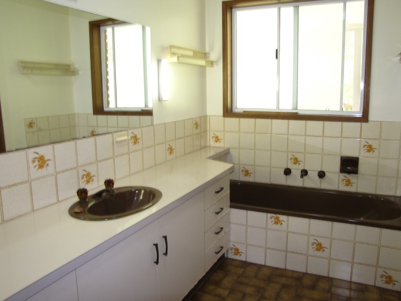 55 Two Mile Road, Newborough VIC 3825