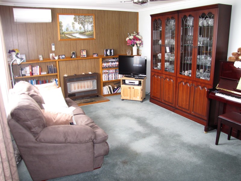 1 Belbrook Street, Newborough VIC 3825