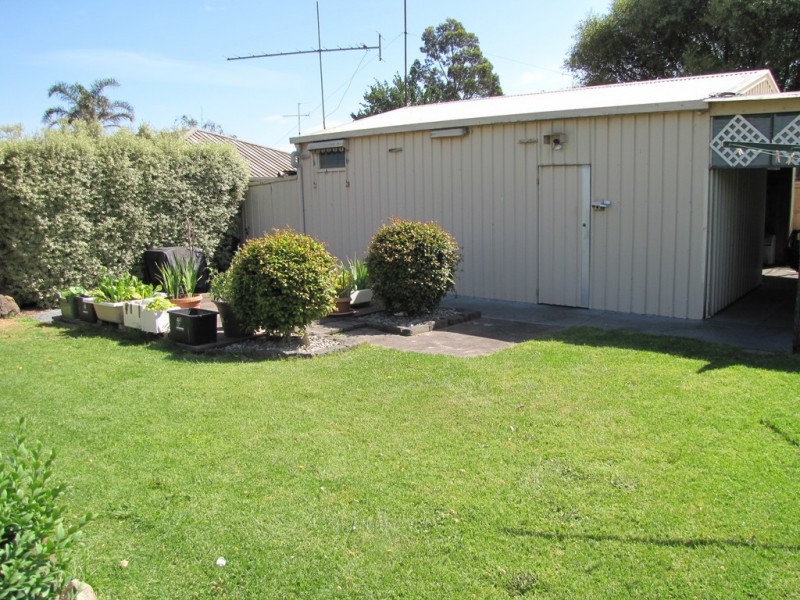 8 Desmond Street, Moe VIC 3825